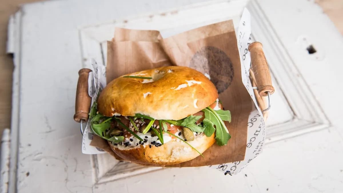 FÜSTÖLT LAZAC BAGEL