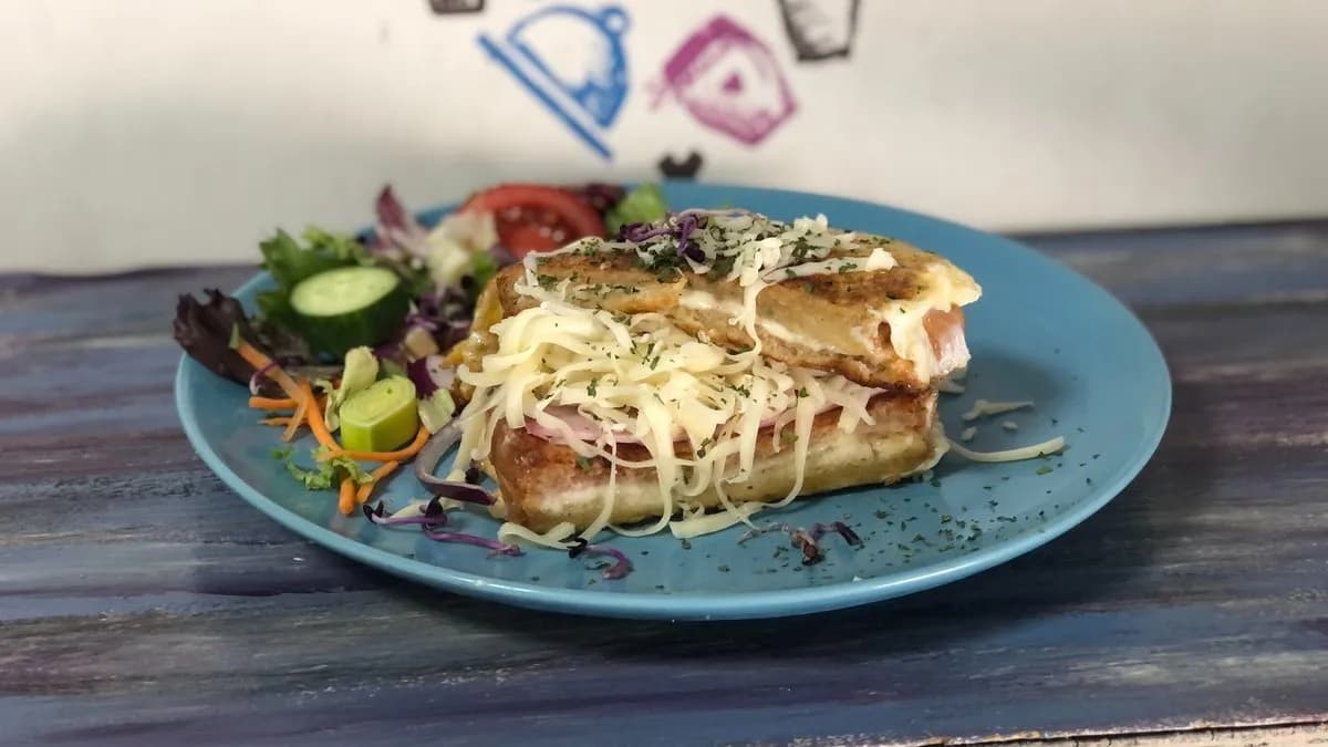 Bundás-SZENDVICS, sonka-sajtos, ahogy mi szeretjük