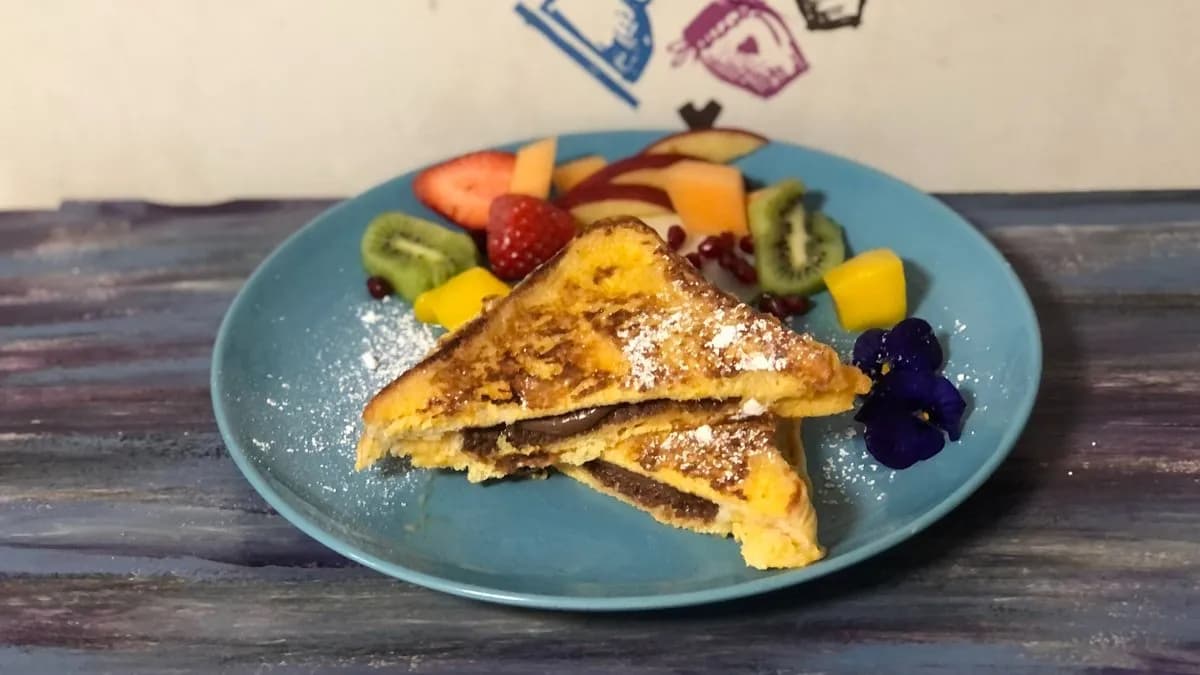 Nutellás bundiszendó friss gyümölcsökkel