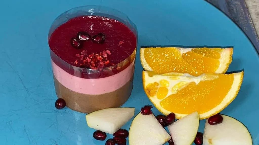 Erdeigyümölcs-csoki paleolit monodesszert