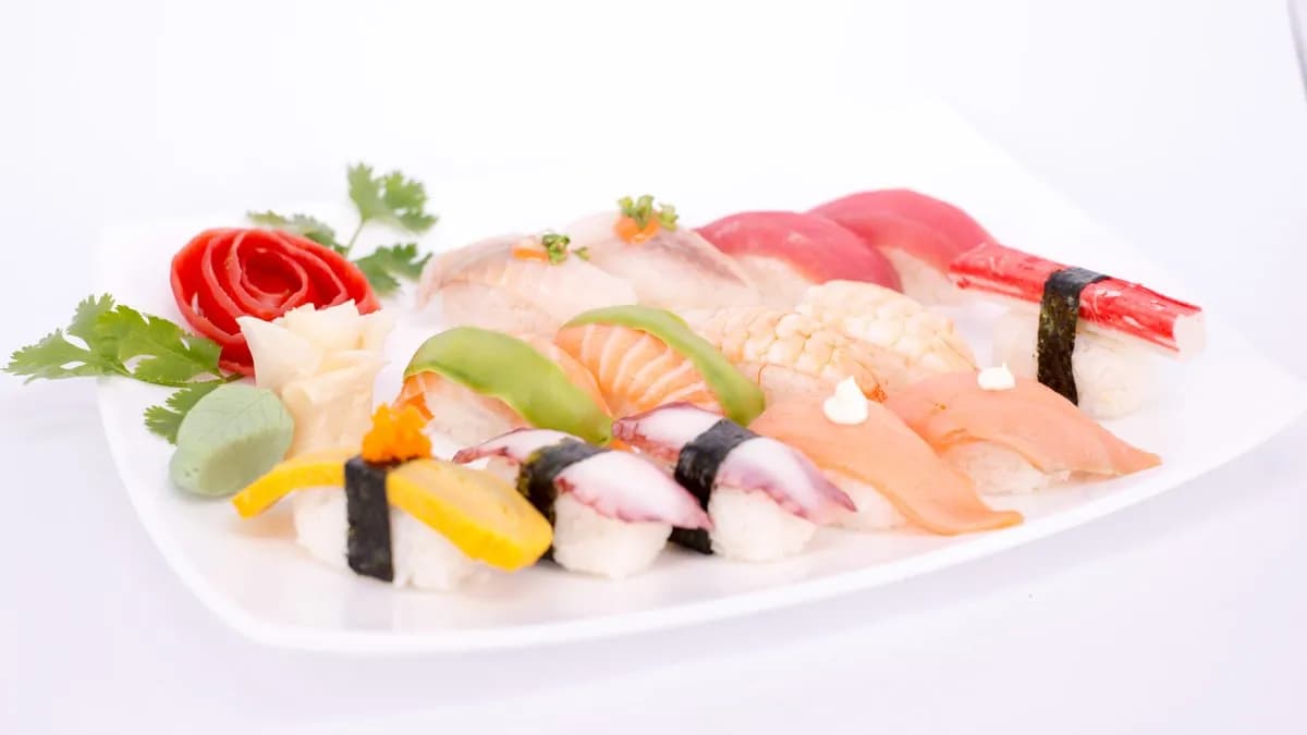 123. Korat Nigiri mix 14 db