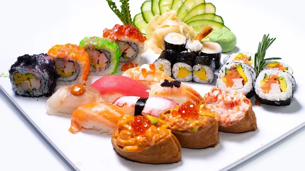 124. Caviar sushi mix 23 db