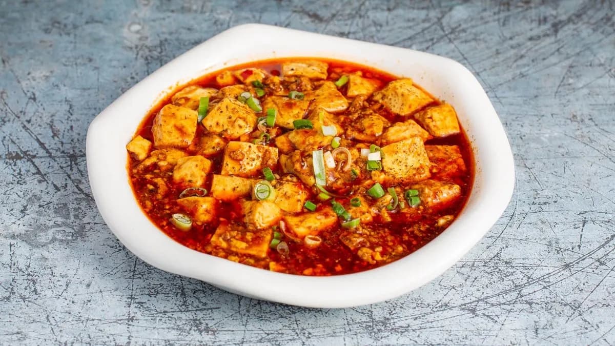 703 Csípős tofu paprikával 麻婆豆腐