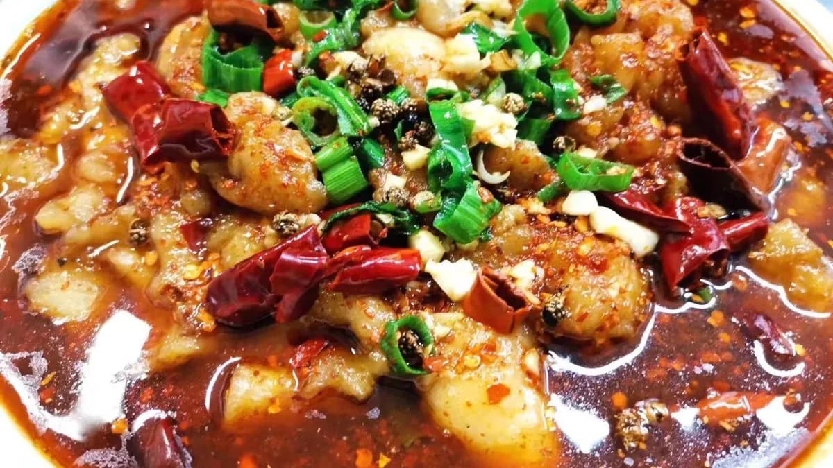 615 Tengeri halfilé forró chilis olajban 水煮白鱼