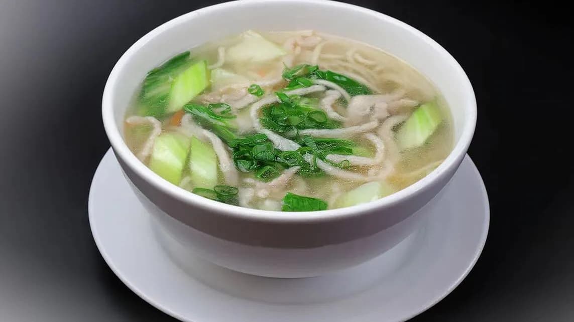 806 Káposztás és húscsíkos tészta leves 青菜肉丝汤面