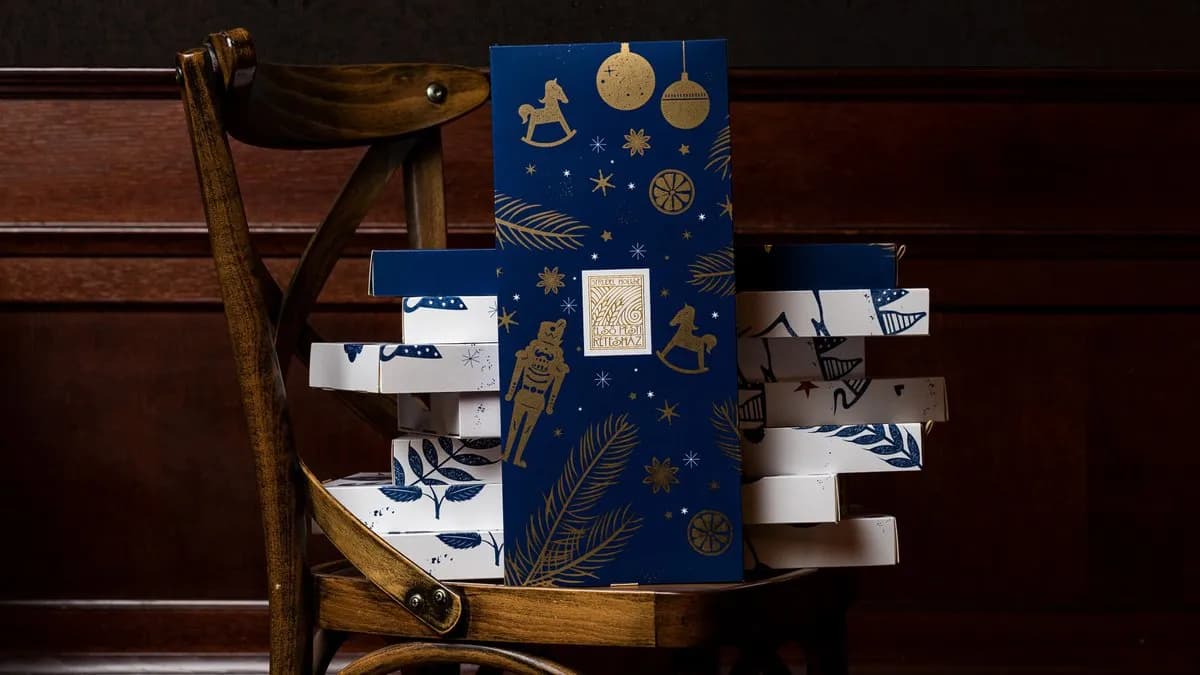 10-es karácsonyi díszdoboz