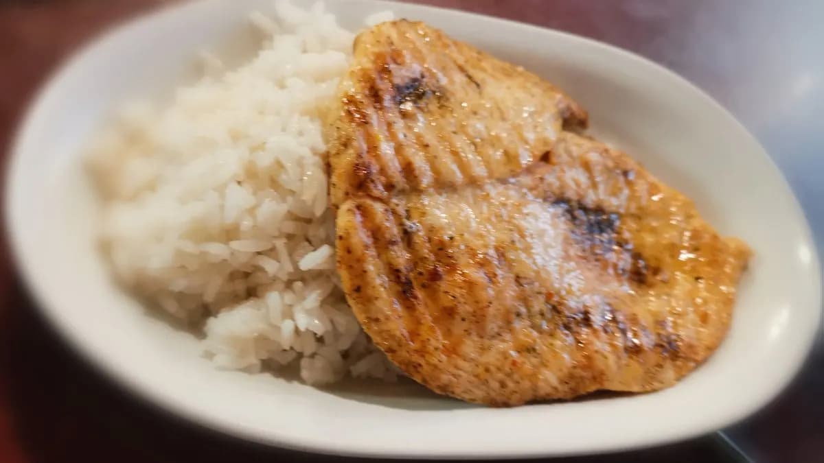 Rostos sült fokhagymás csirkemell