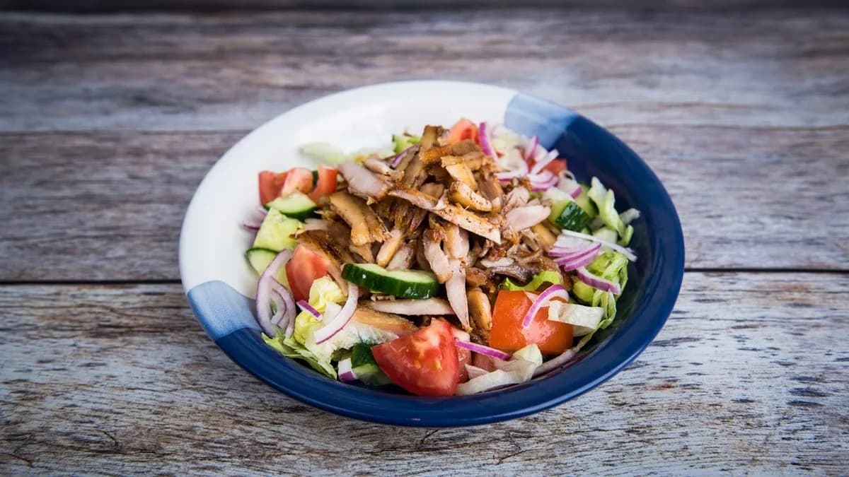 Helios Csirkesaláta