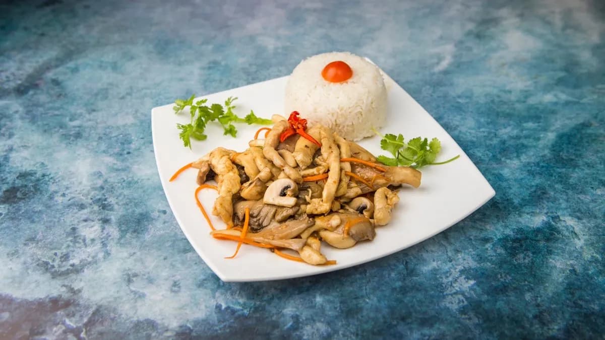 R3. Fried chicken, mushroom