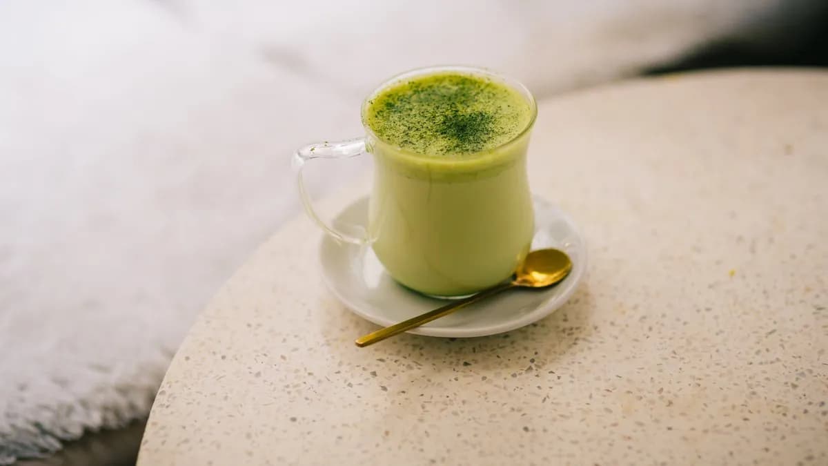 Jeges matcha latte