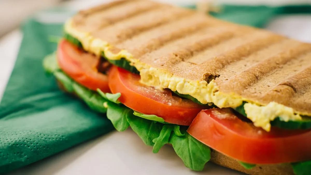 Vegán tojáskrémes szendvics