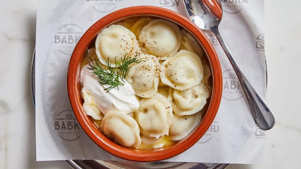 Pelmenyi húsos tésztabatyuk