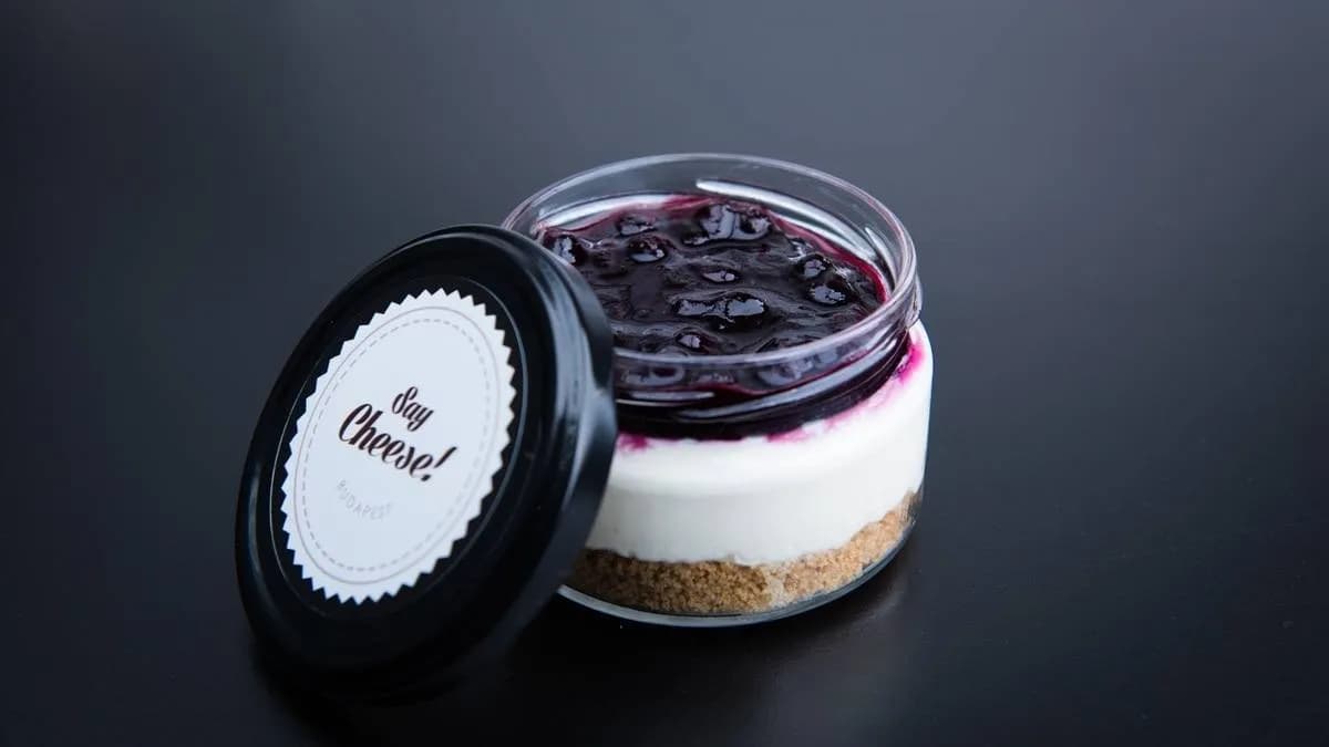 Áfonyás citromos sajttorta