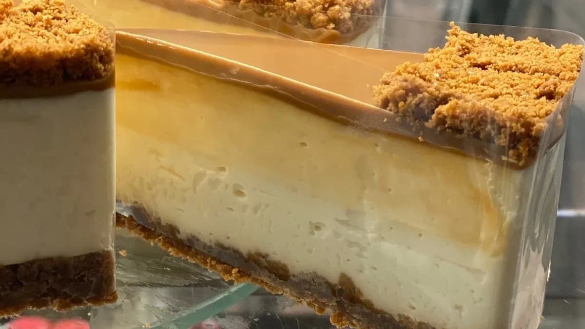 Lotus sajttorta szelet