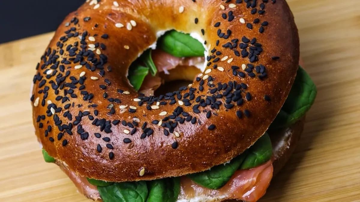 SMOKED SALMON  BAGEL