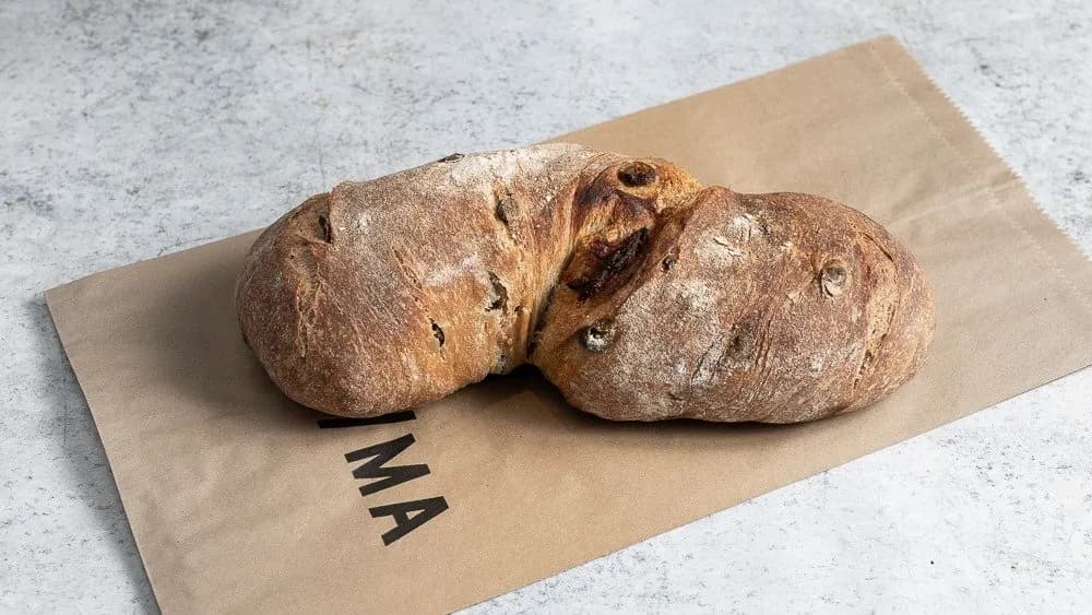 Aszalt paradicsomos olivás gyökérkenyér