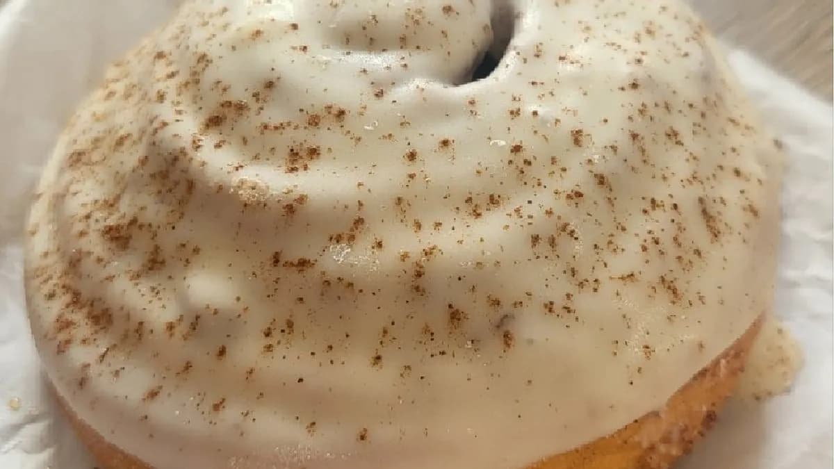 Fehércsokis-fahéjas kézműves csiga