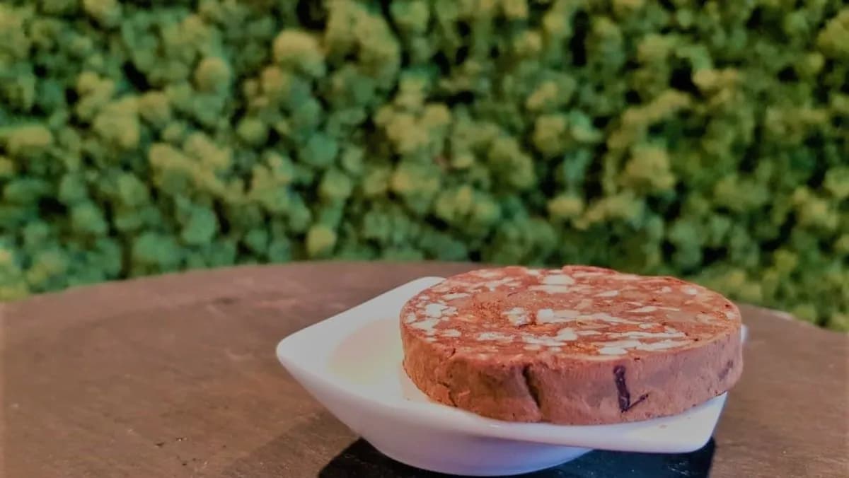 Goji bogyós-diós fudge szelet