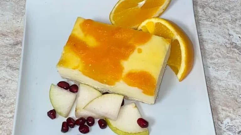 Mandarinos sajttorta sütemény friss gyümölccsel