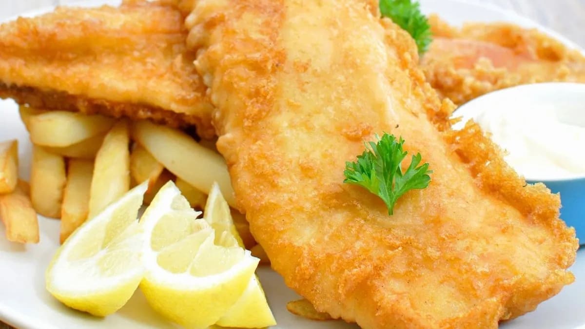 Fish & chips ,tartármártással ,