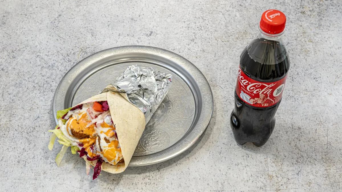 Falafel tortilla menü + cola