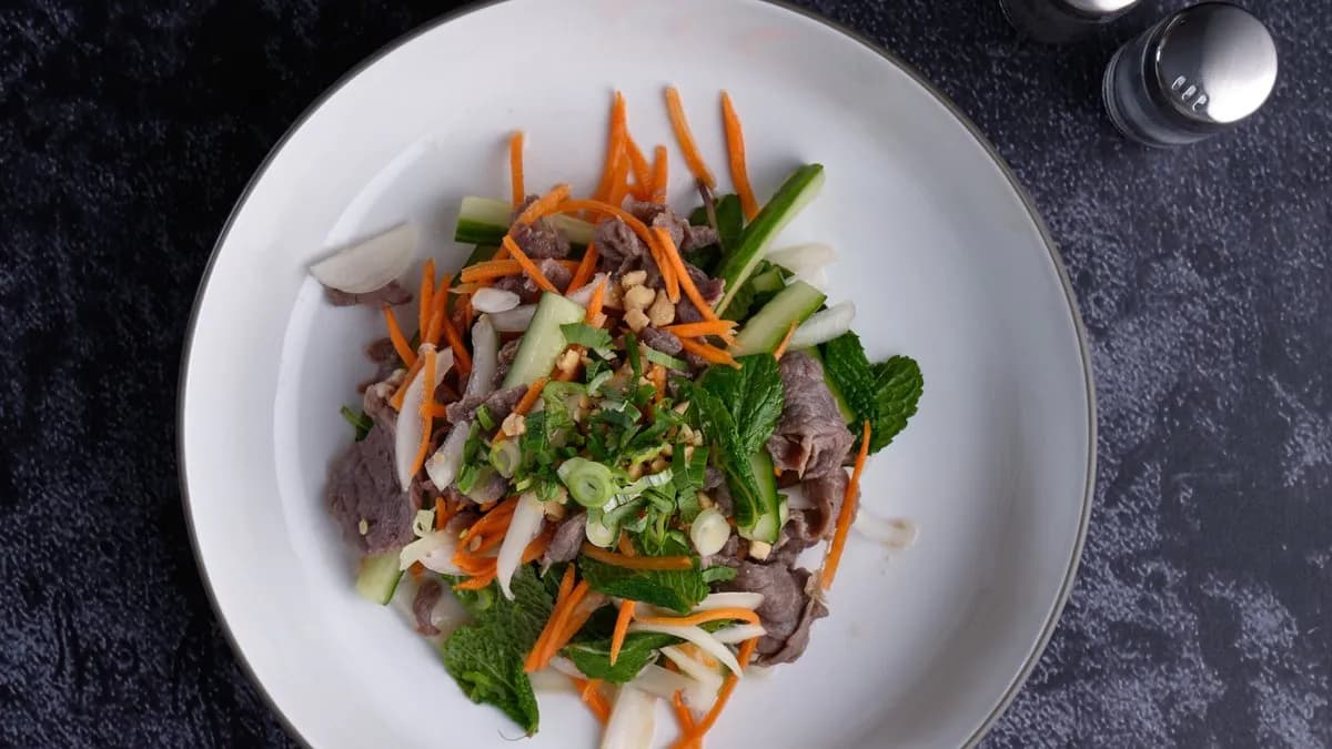 Mentás Marha saláta