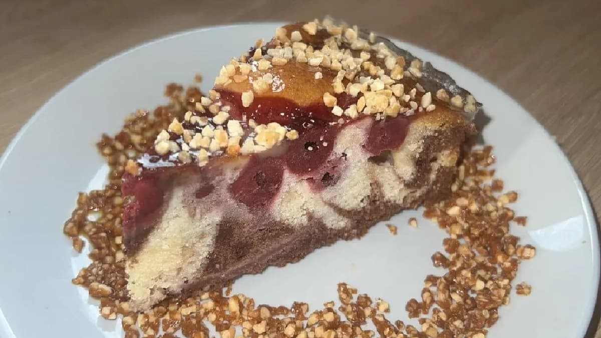 Meggyes márvány torta