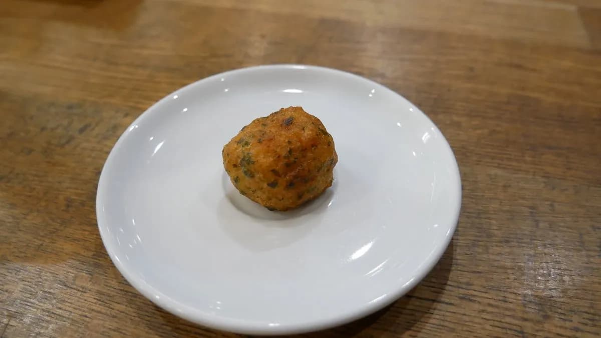 Mini Olasz Arancini (Rizsgolyó) Mozzarellával és Aszalt Paradicsommal