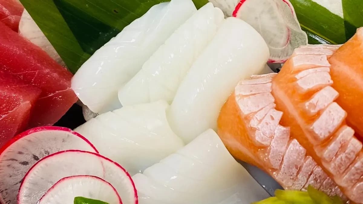 Squid Sashimi（ヤリイカ刺身）5db