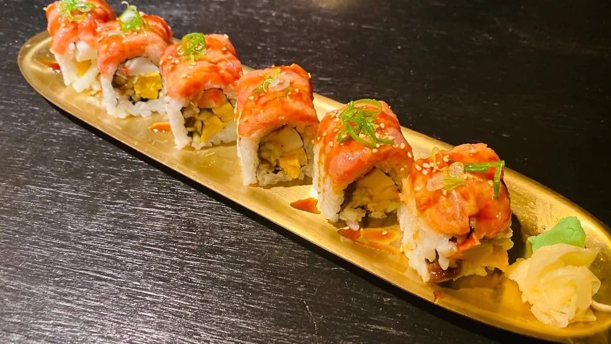 Spicy Tuna Roll (ピリ辛ネギトロロール)
