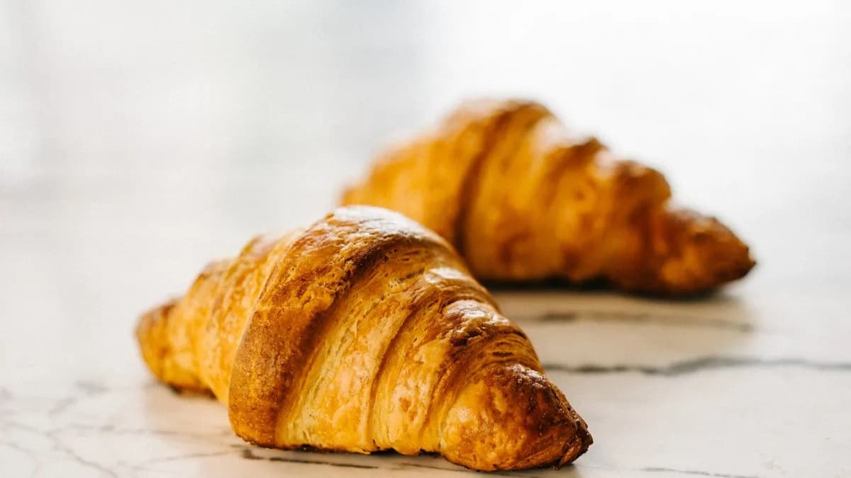 FRENCH CROISSANT