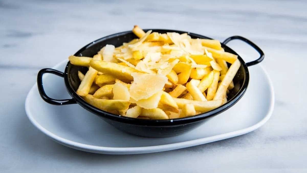 Parmezános hasábburgonya