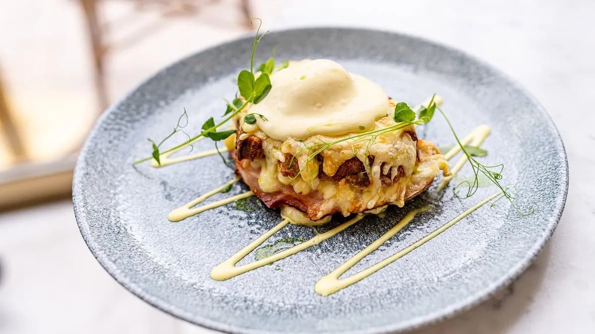 Egg Benedict “A la Maison” Art