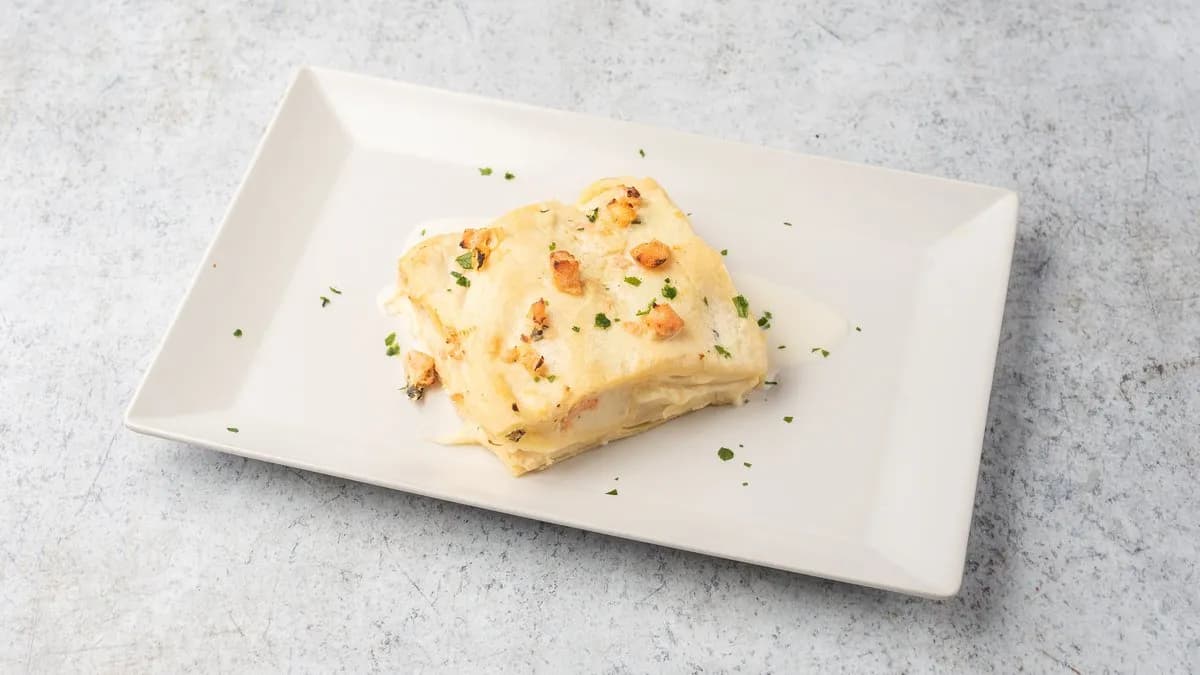 LASAGNA CON SALMONE E BURRATA