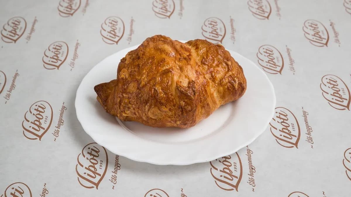 Füstöltsajtos Croissant