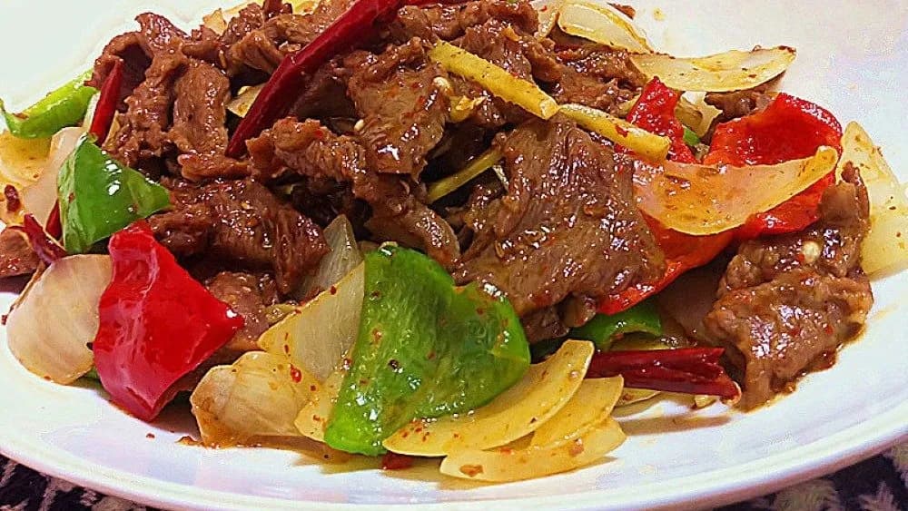 415.Marhahús fekete babbal és paprikával (illatos-csípős)