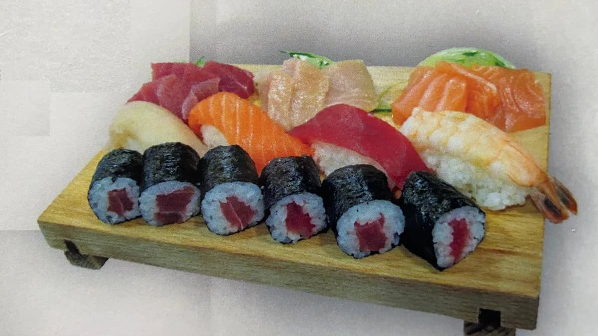 SUSHI ÉS SASHIMI SET