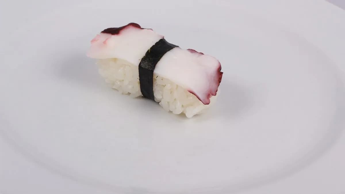 TAKO NIGIRI