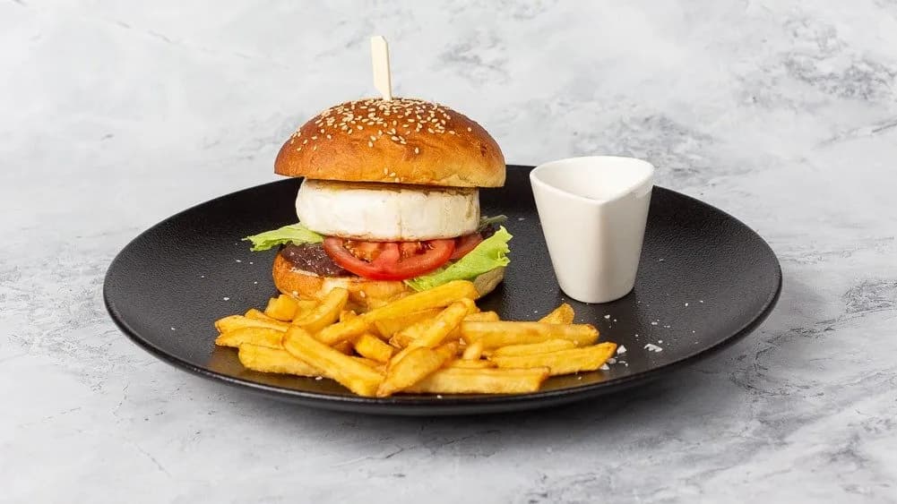 Vega Burger Sültkrumplival