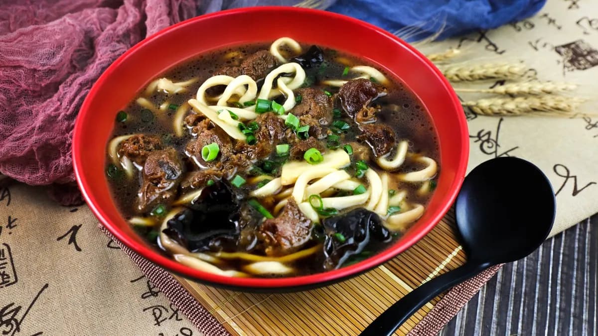 Tésztaleves marhahússal