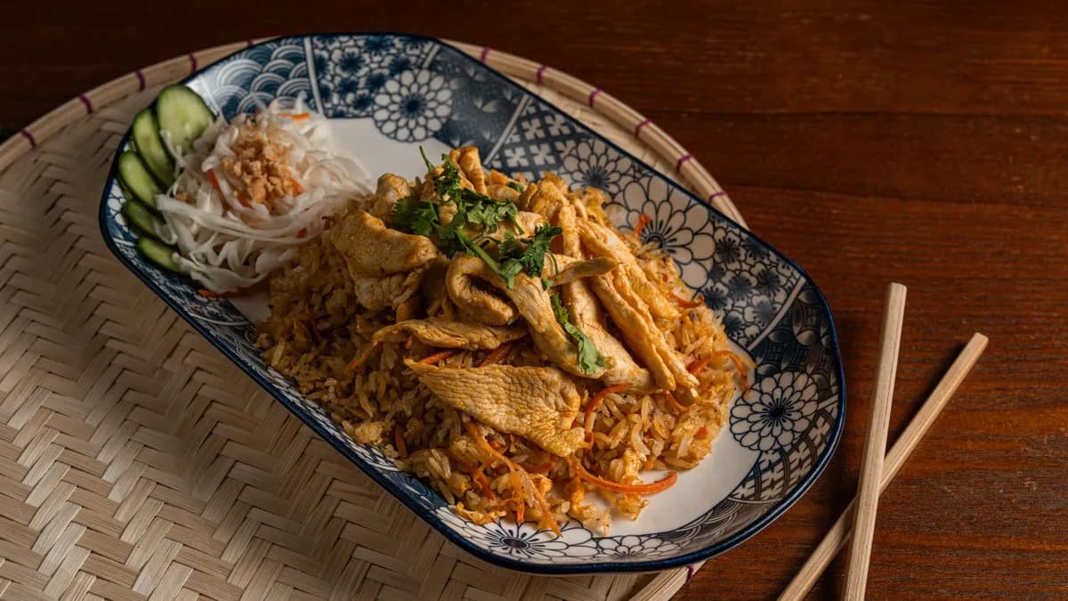 Wokban pirított rizs csirkemellel - C13