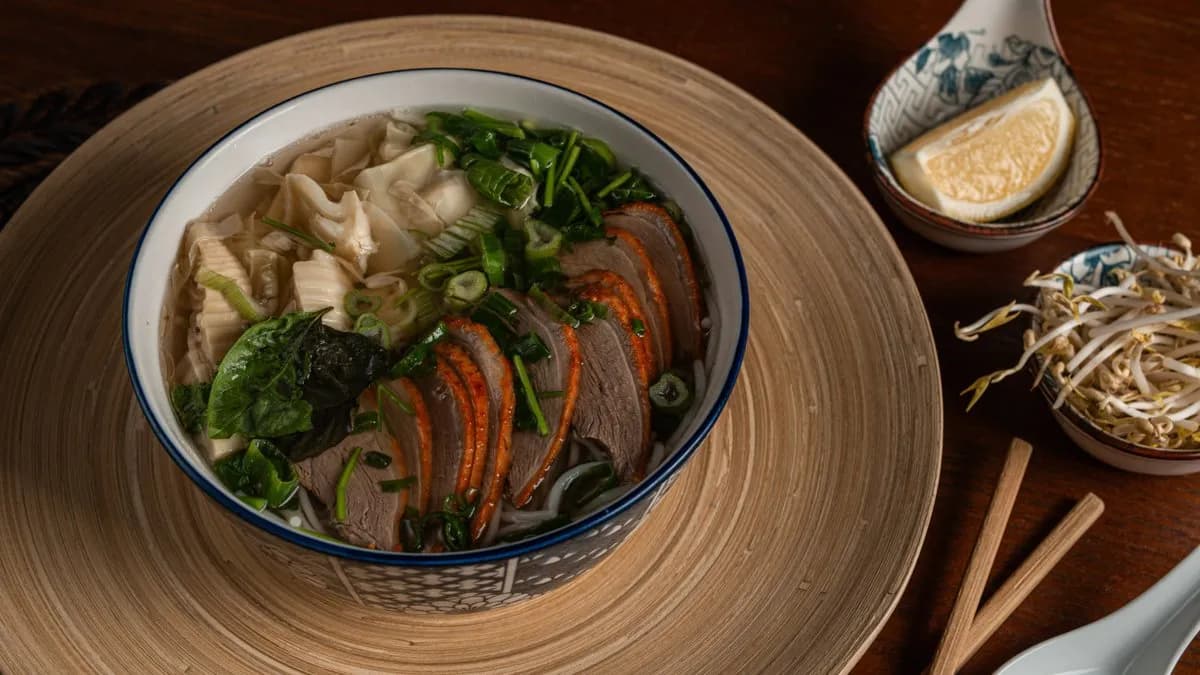 Nagy Bun leves kacsamellel - B9