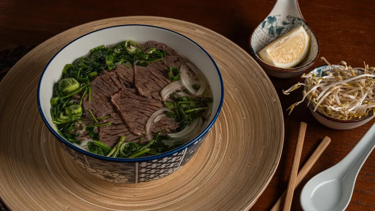 Nagy Pho leves marhahússal - B1