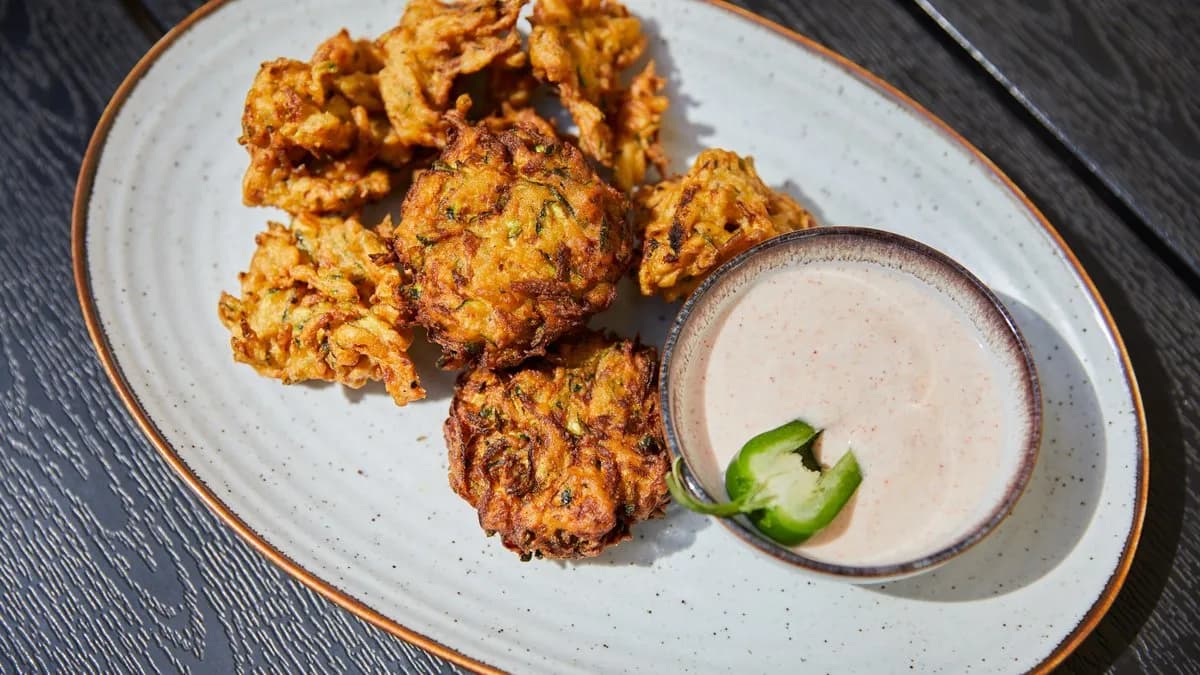 Cukkini ropogós füstölt paprikás joghurt szósszal