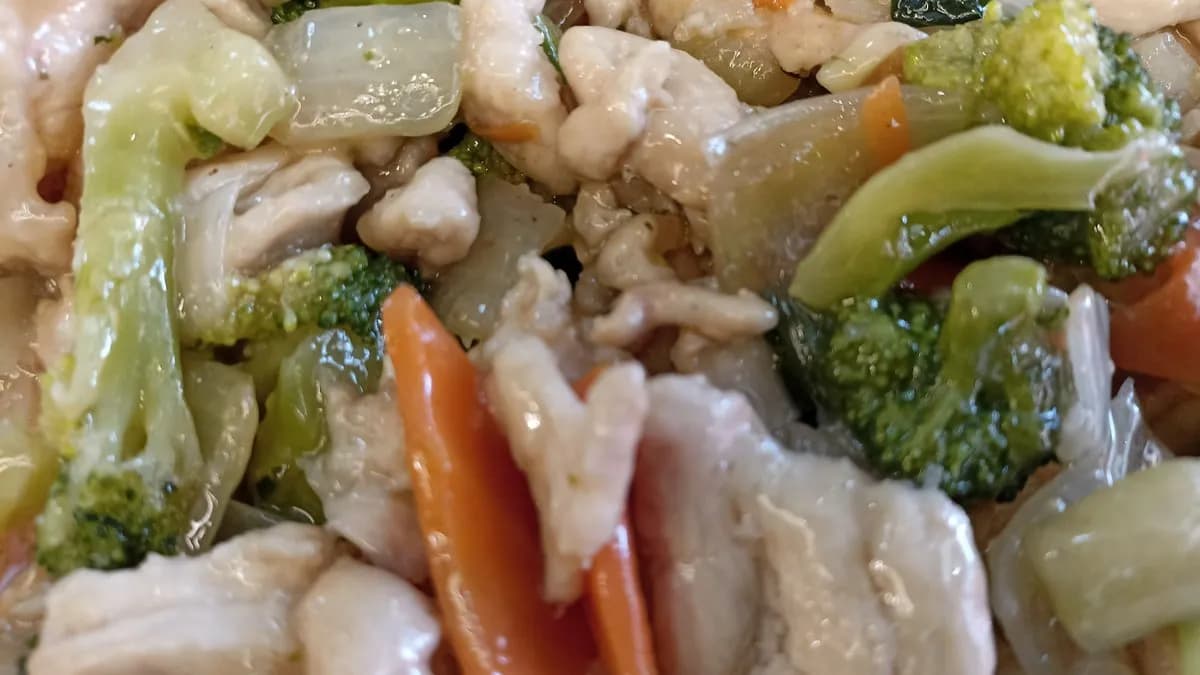 Pirított brokkoli csirkehús