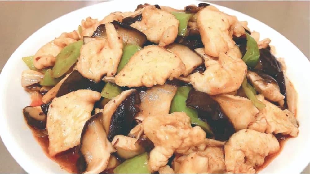 33. Csirkehús Pad thai Udon