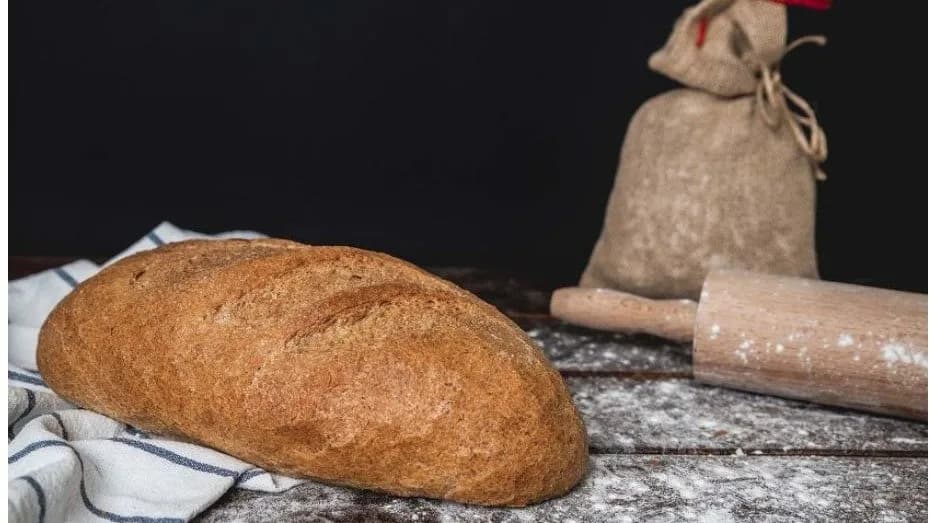 Féláras Teljes kiőrlésű kenyér (500g)