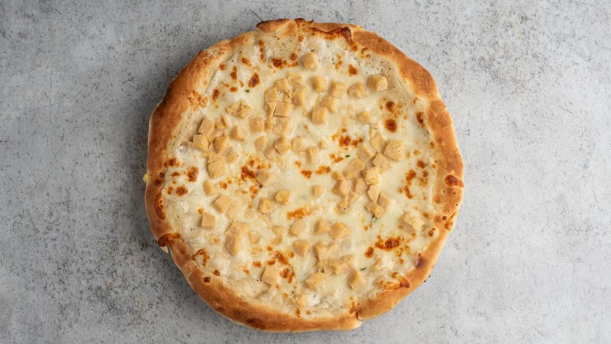 Tejfölös csirke kockás 24 cm