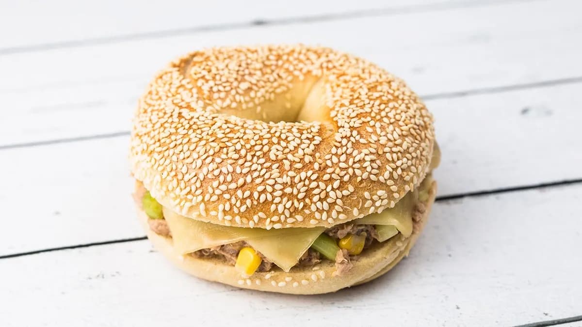Tuna bagel