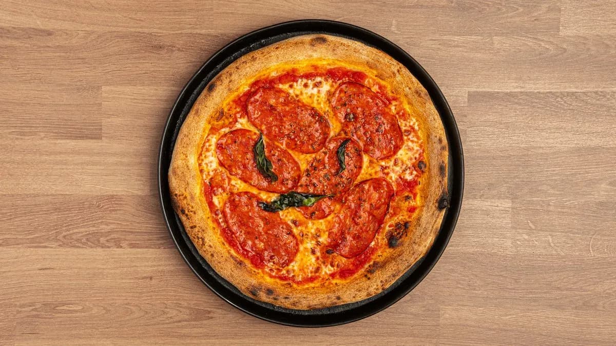 Pizza Salame Piccante